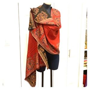 Exclusive The Metropolitan Museum of Art scarf